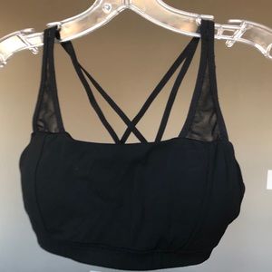 Athleta Strappy Go Lucky Sports Bra Size M